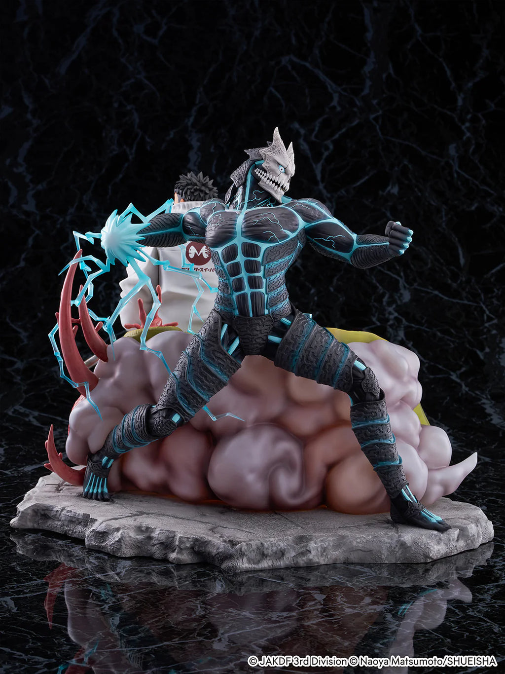 Kaiju No. 8 Kafka Hibino & Kaiju No. 8 1/7 Scale Shibuya Scramble Figure
