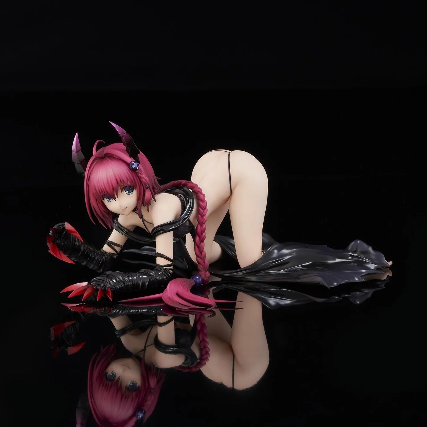 To Love-Ru Darkness Mea Kurosaki: Darkness Ver. Renewal Package Edition 1/6 Scale Figure