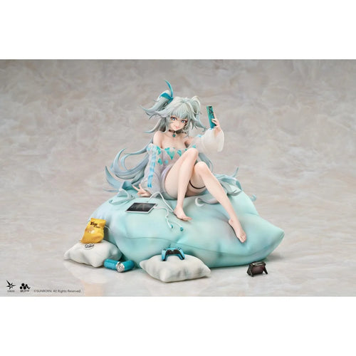 Girls' Frontline 2: Exilium Florence Marvellous Herb Cake Ver. 1/7 Scale Figure