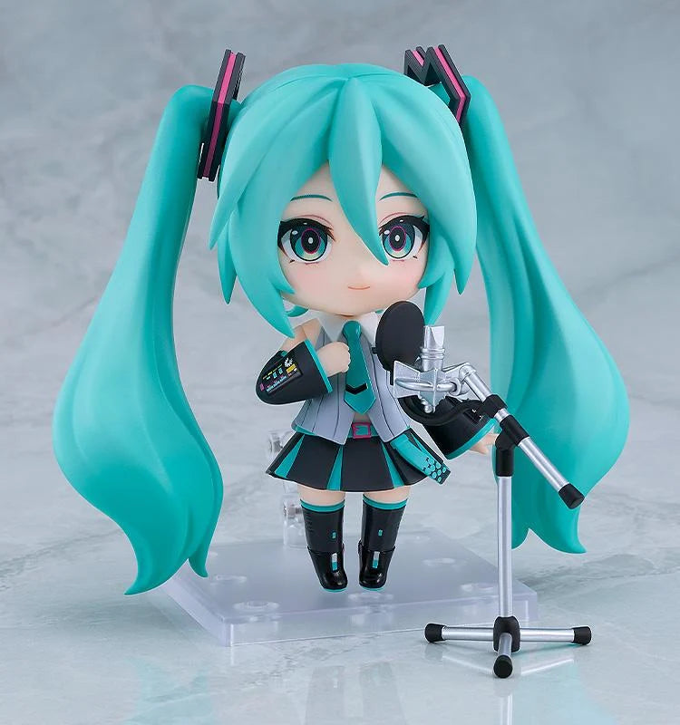 Hatsune Miku V6 Nendoroid
