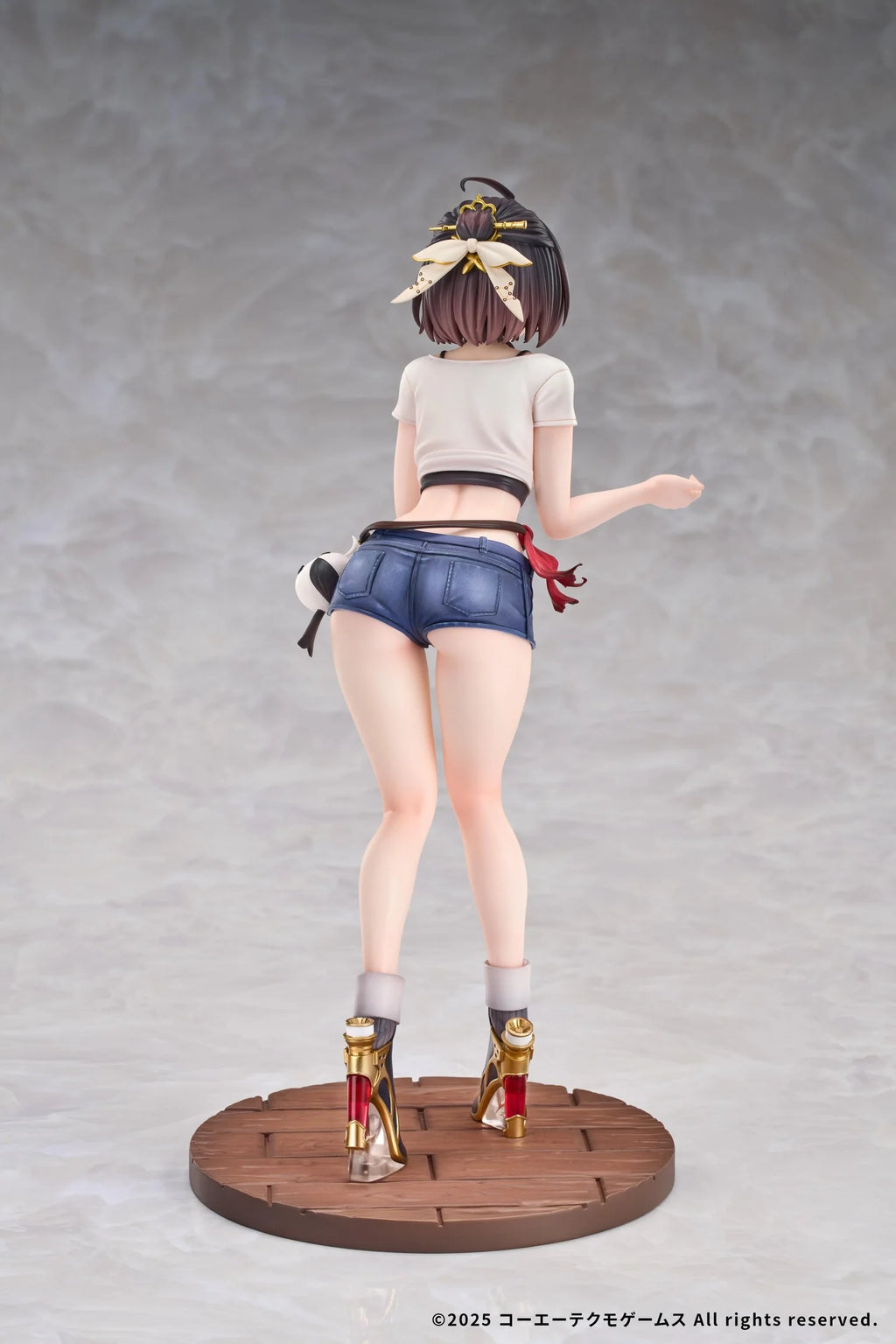Atelier Yumia: The Alchemist of Memories & the Envisioned Land Yumia Liessfeldt (A Glance Through the Mirror) 1/7 Scale Figure