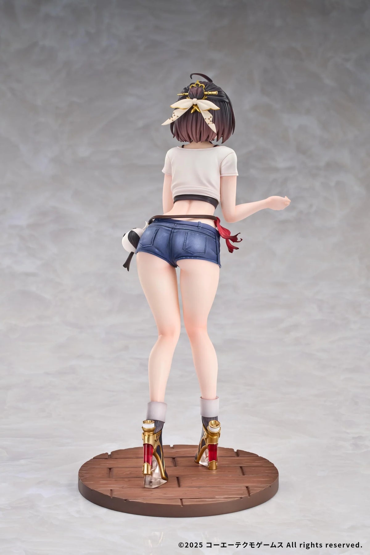 Atelier Yumia: The Alchemist of Memories & the Envisioned Land Yumia Liessfeldt (A Glance Through the Mirror) 1/7 Scale Figure
