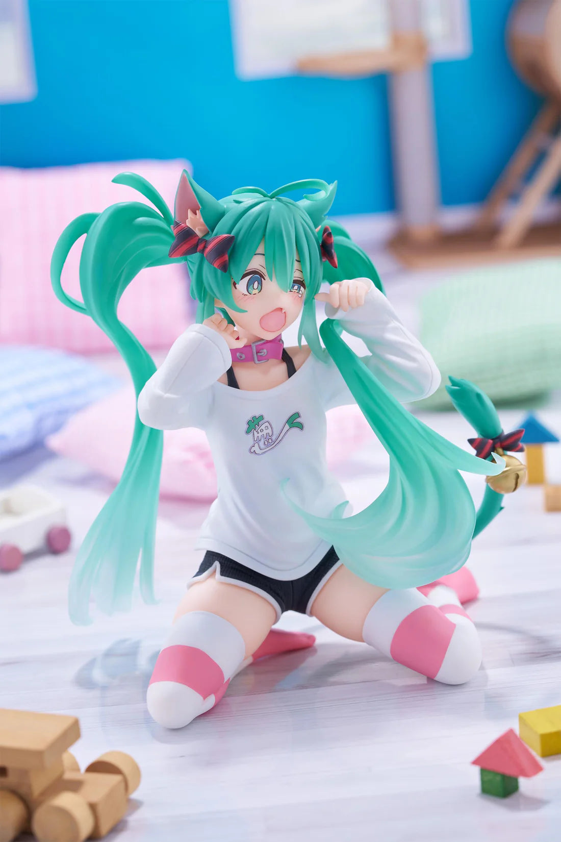Hatsune Miku: Cat Ear T-Shirt Ver. Desktop Cute Figure