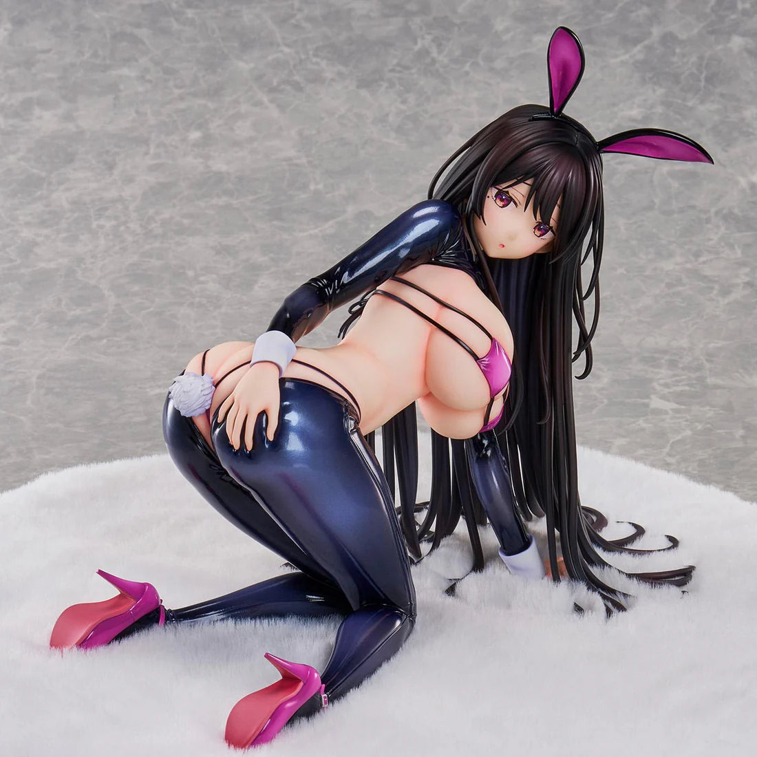 Hirari Illustration Reverse Bunny Figure