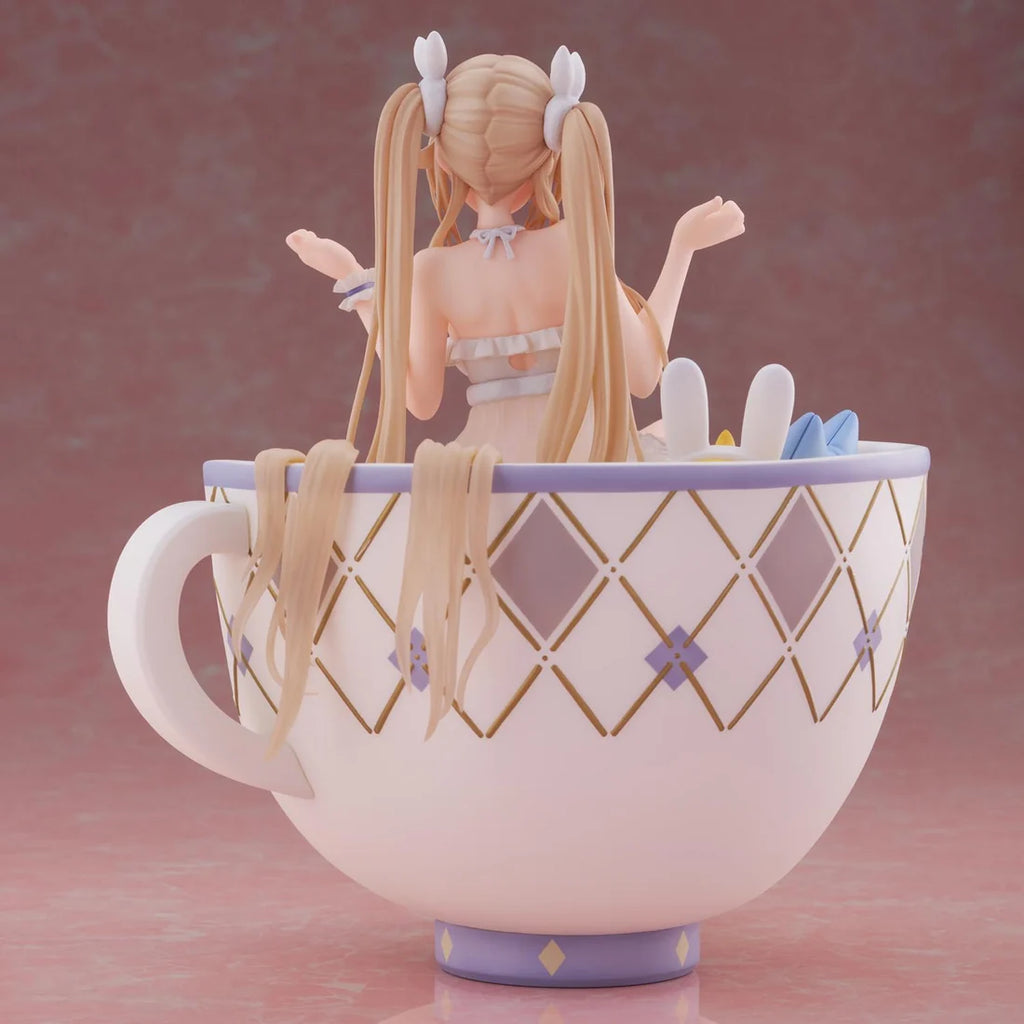 Azur Lane Anchorage: Private Quarters Ver. 1/7 Scale Figure