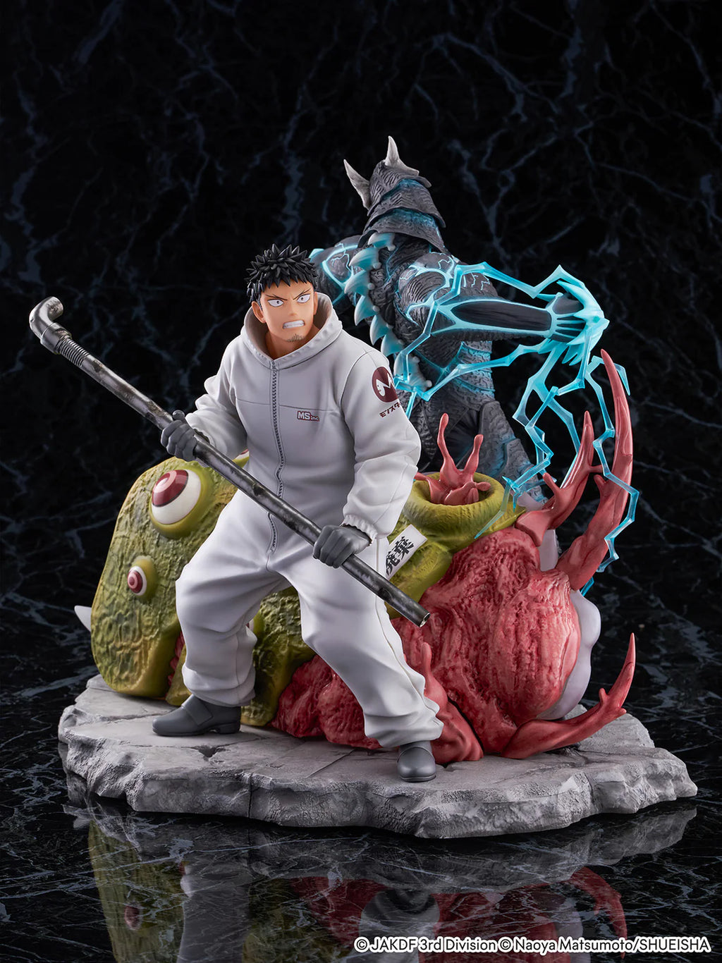 Kaiju No. 8 Kafka Hibino & Kaiju No. 8 1/7 Scale Shibuya Scramble Figure