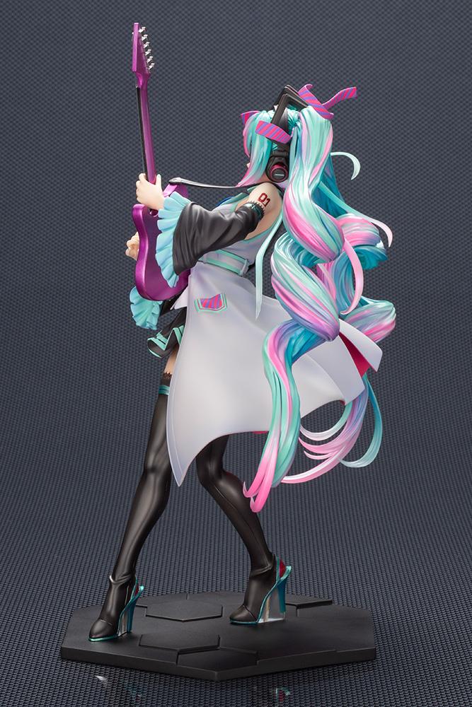 Bishoujo ReMIX Series Hatsune Miku 1/7 Scale Figure (Re-run)
