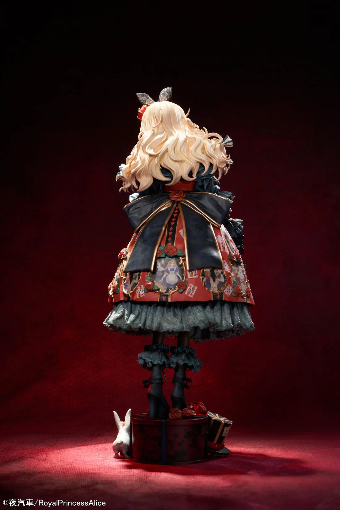 Red Queen and Princess Alice 1/6 Scale Figure