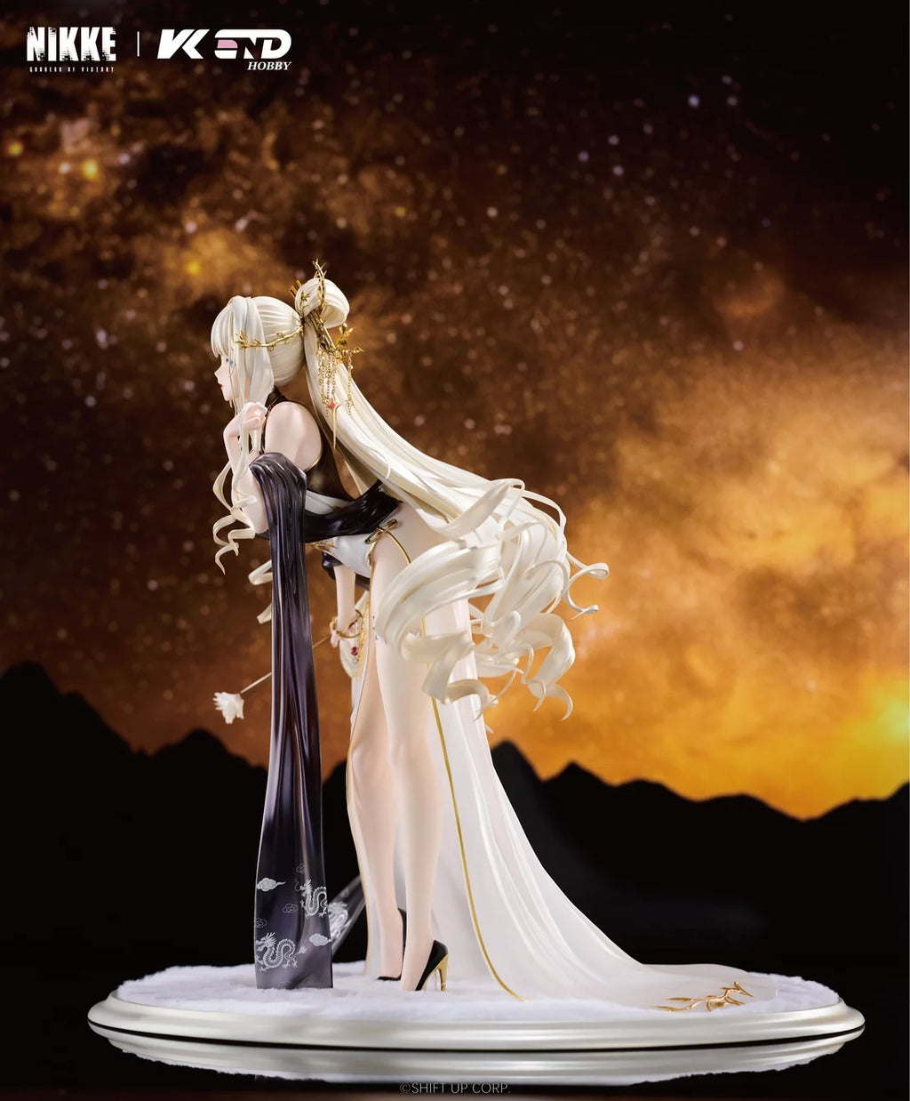 Goddess of Victory: Nikke Crown: Glorious Flower Ver. 1/4 Scale Figure
