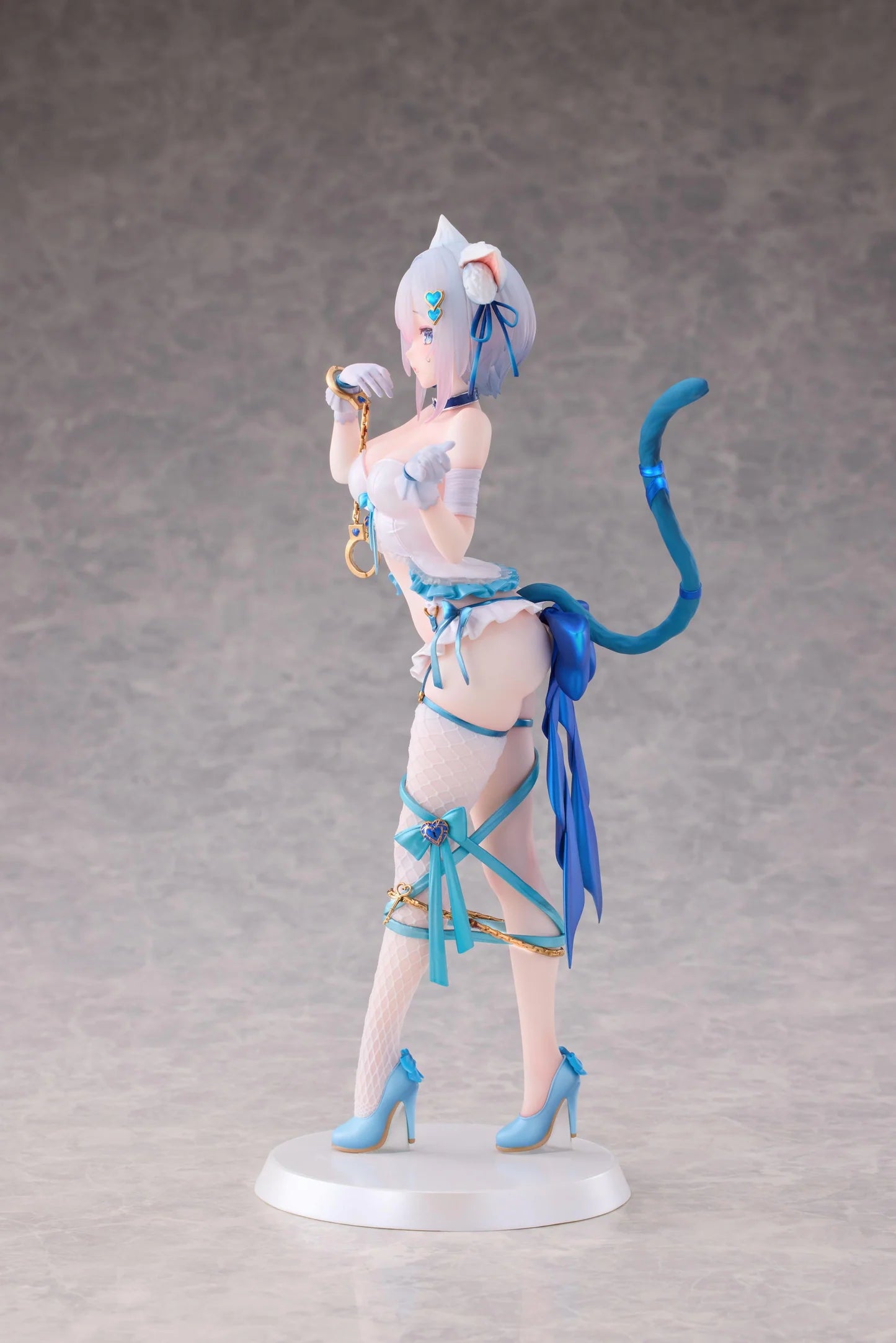 Felnemo Illustration Tied-Up Cat Putika-chan Deluxe Edition 1/7 Scale Figure