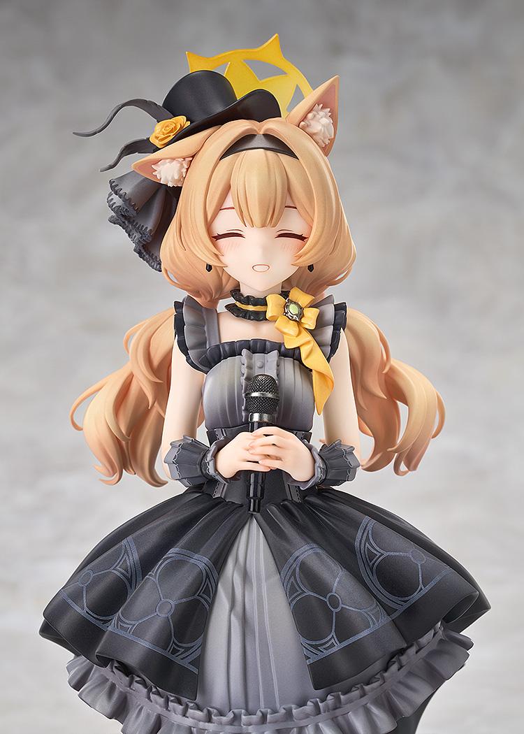 Blue Archive Mari (Idol) Memorial Lobby Ver. 1/7 Scale Figure