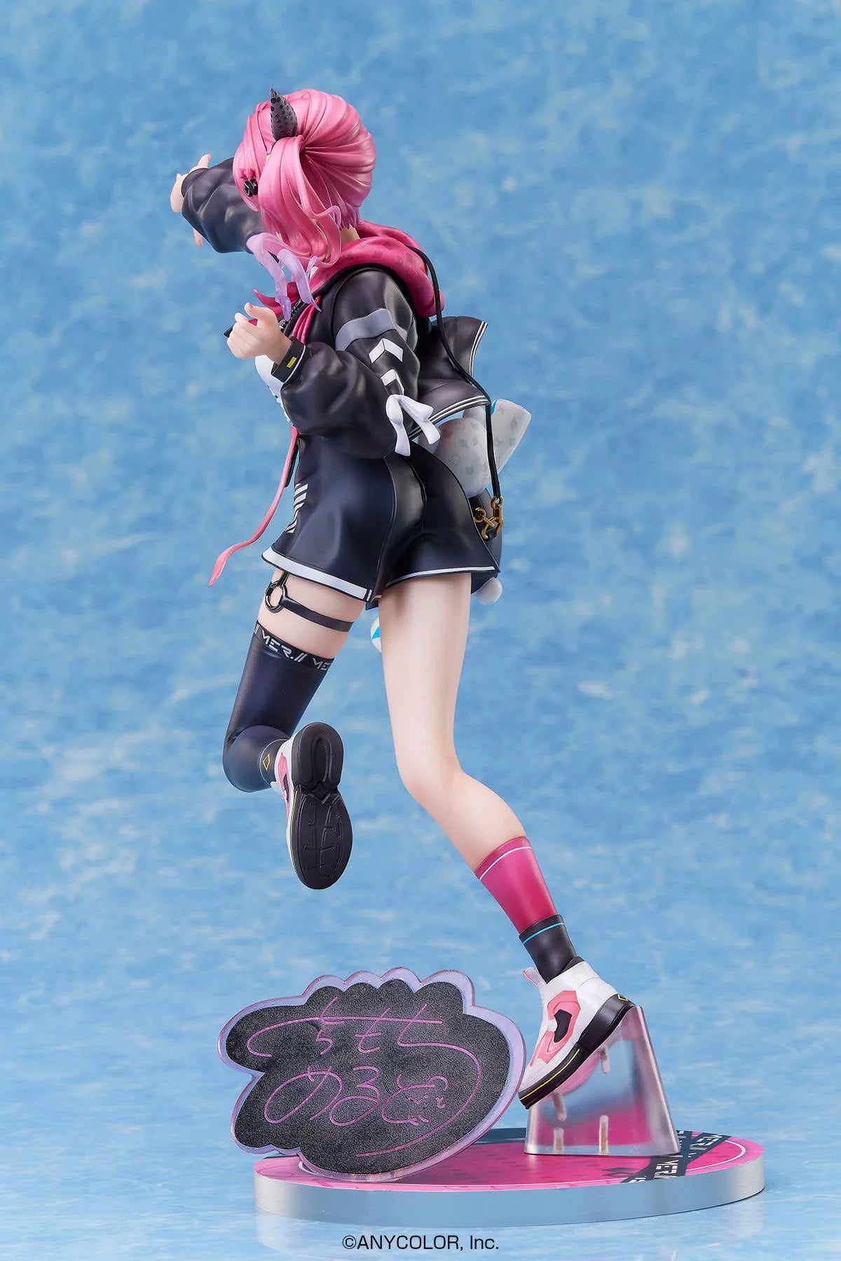 Nijisanji Kuramochi Meruto 1/7 Scale Figure