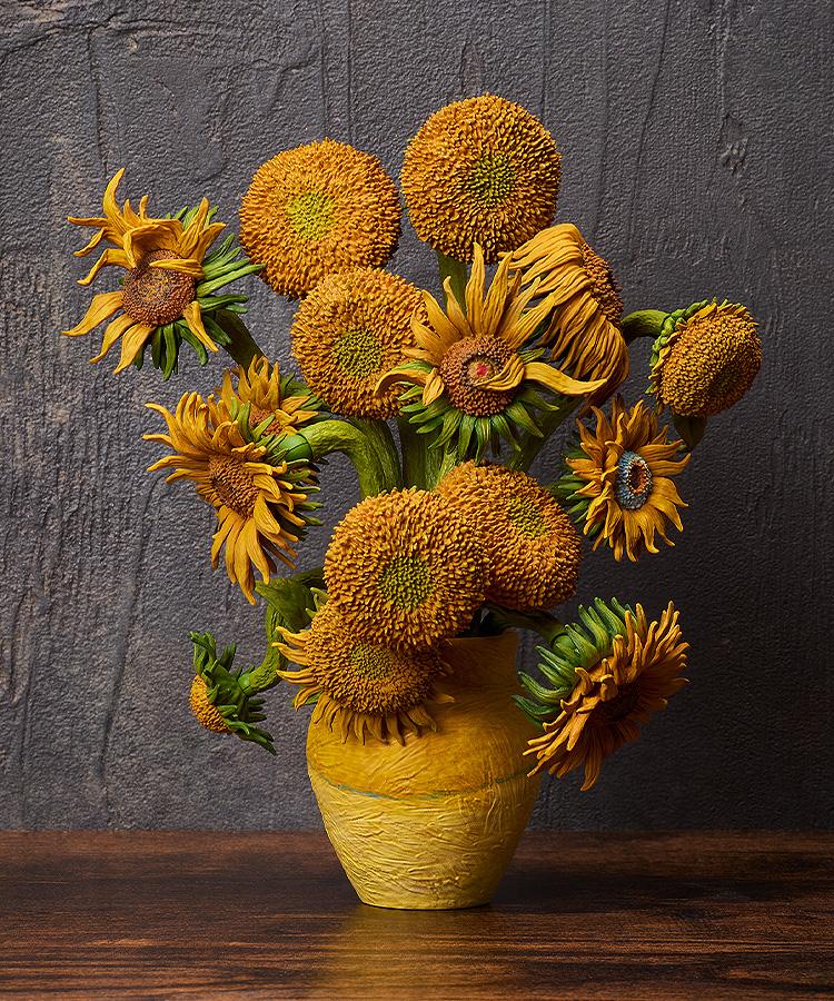 The Table Museum Sunflowers by Van Gogh Figma