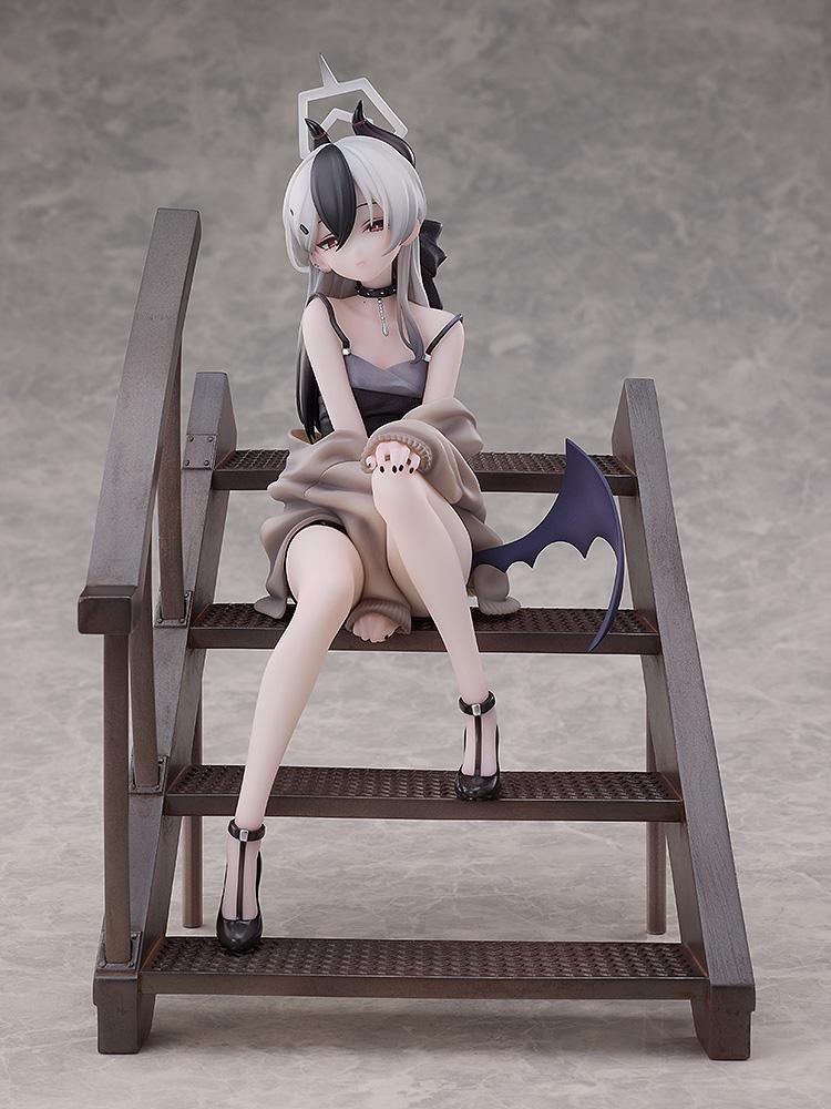 Blue Archive Kayoko (Dress) Memorial Lobby Ver. 1/7 Scale Figure