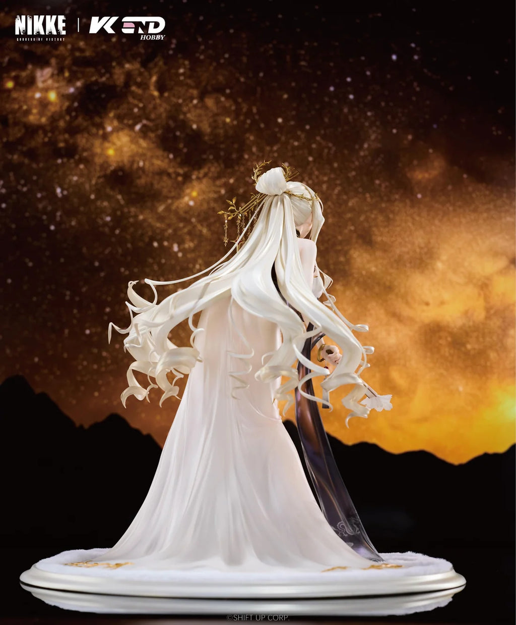 Goddess of Victory: Nikke Crown: Glorious Flower Ver. 1/4 Scale Figure