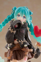 Hatsune Miku Fashion Outdoor Ver. Figure