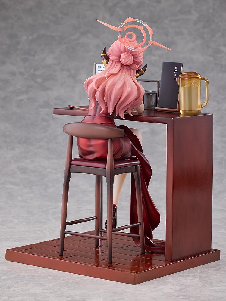 Blue Archive Aru (Dress): Memorial Lobby Ver. 1/7 Scale Figure