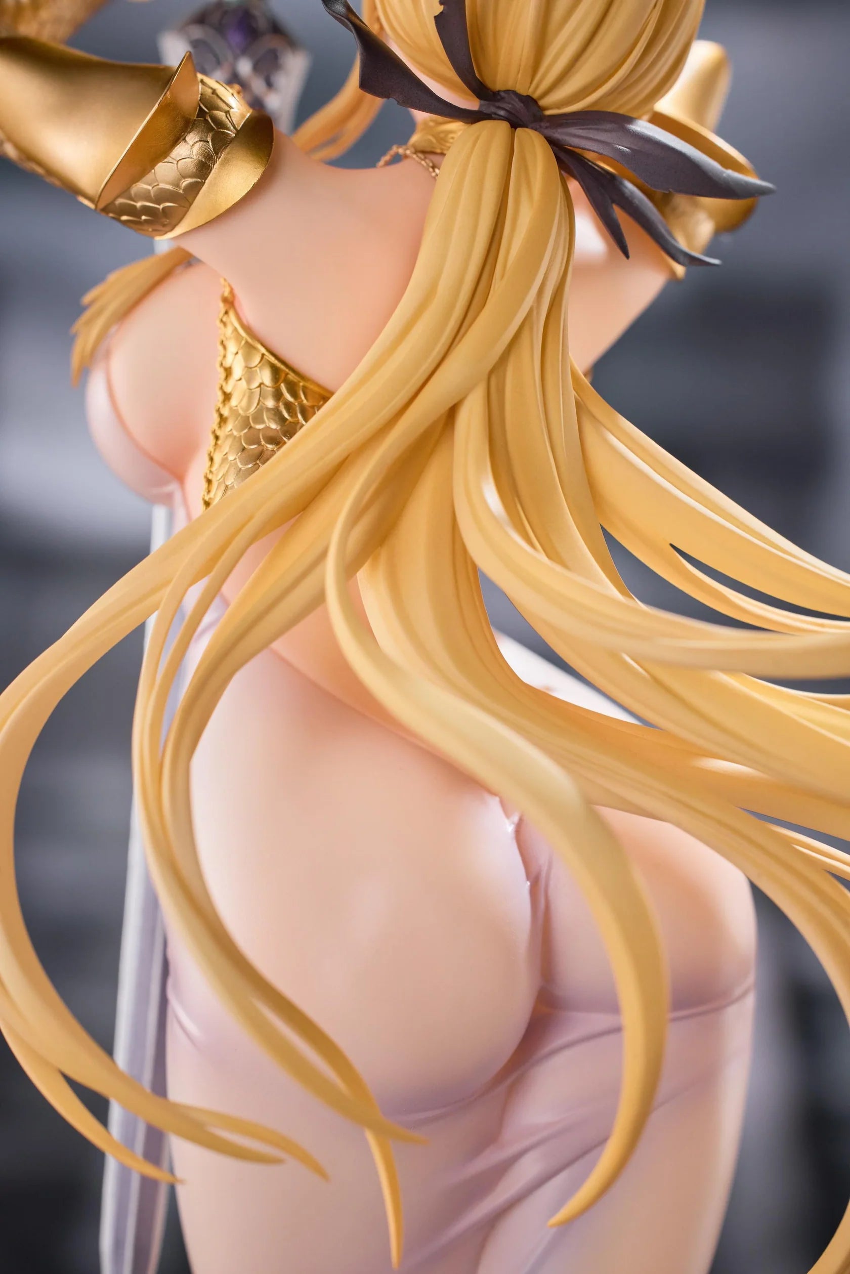 Brown Dust 2 Apostle Olivier 1/6 Scale Figure