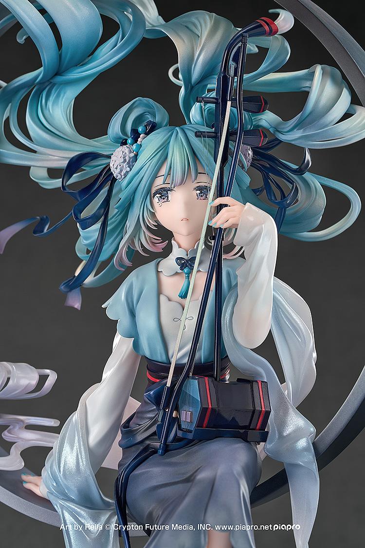 Hatsune Miku Han Gong Qiu Yue Ver. 1/7 Scale Figure