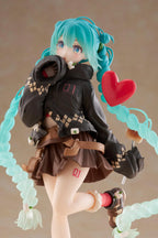 Hatsune Miku Fashion Outdoor Ver. Figure