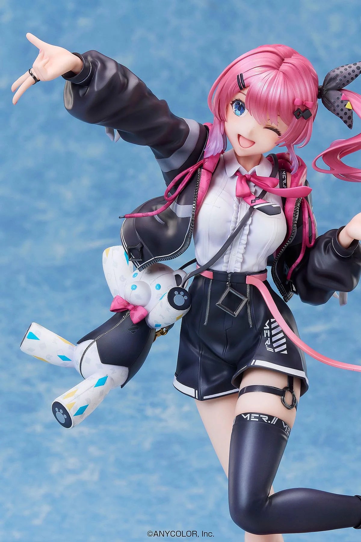 Nijisanji Kuramochi Meruto 1/7 Scale Figure