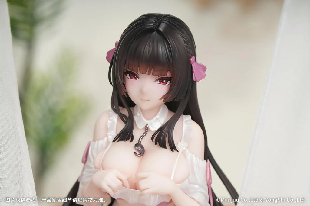 Gift+ Azur Lane Trinidad: Trapper in the Changing Room Ver. 1/8 Scale Figure