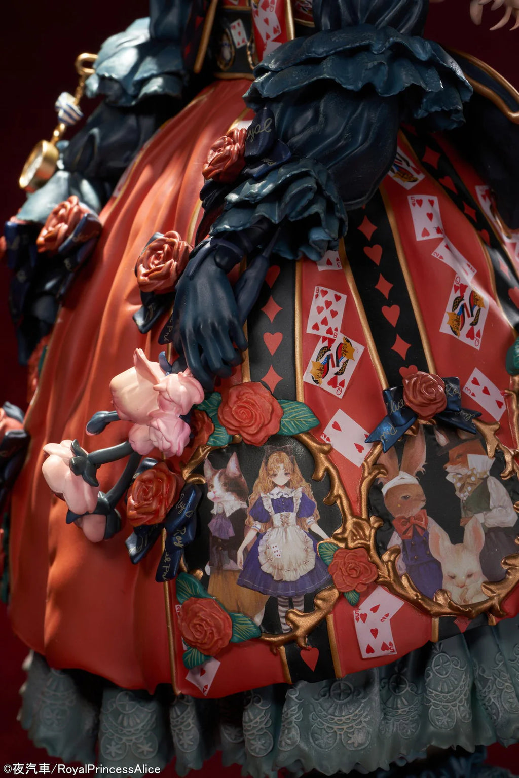 Red Queen and Princess Alice 1/6 Scale Figure