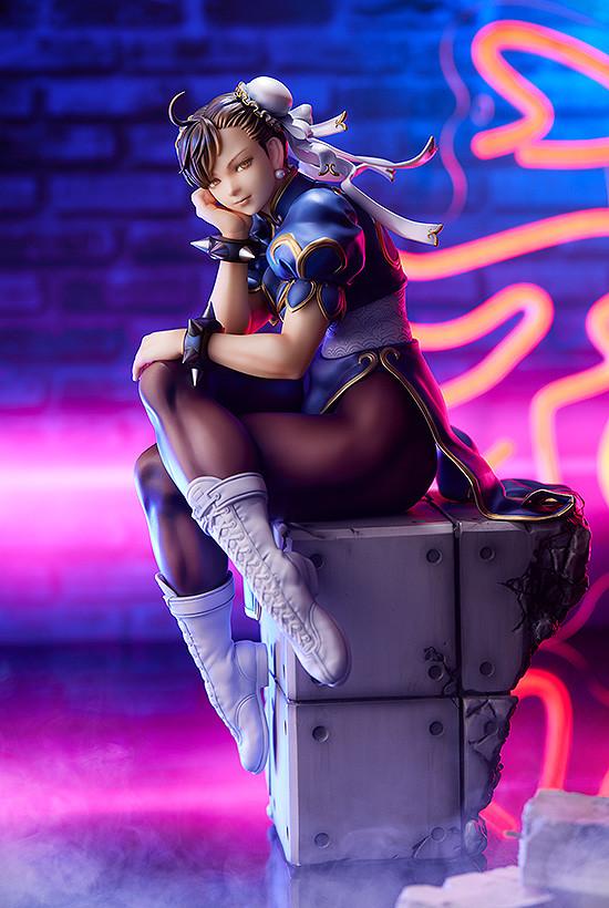 Street Fighter Chun-Li 1/6 Scale Figure (Re-run)