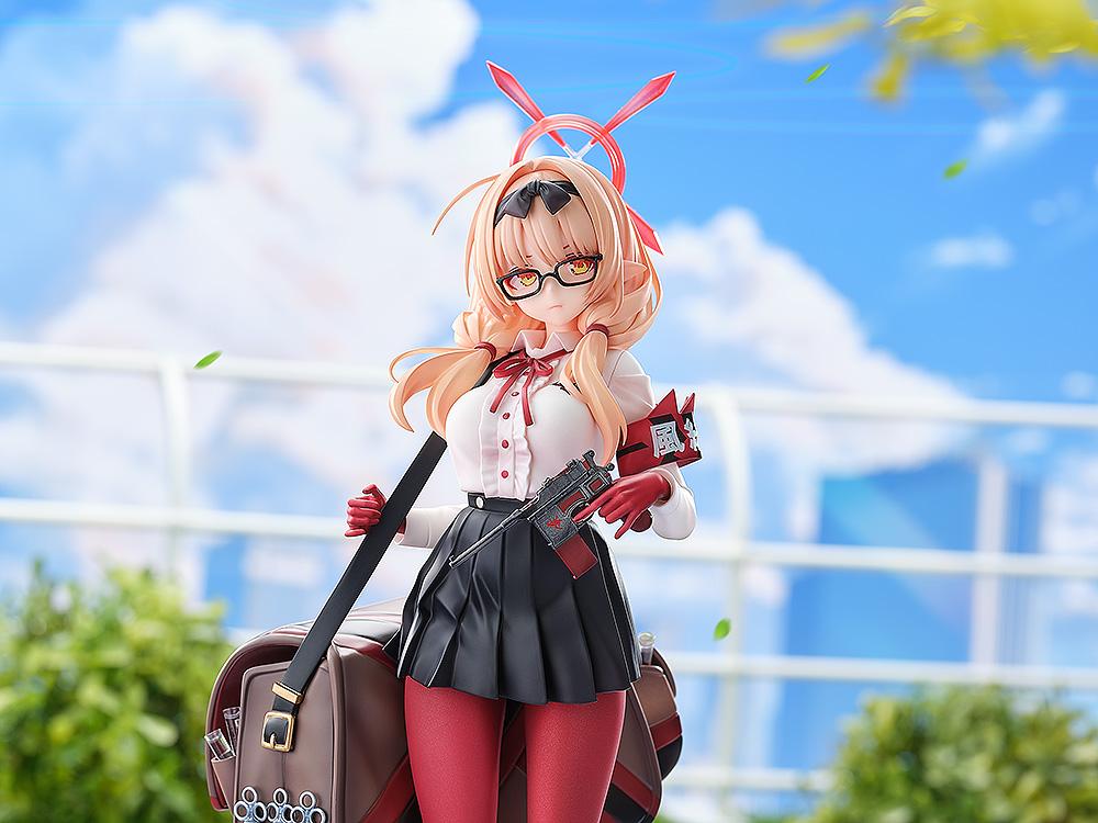 Blue Archive Chinatsu 1/7 Scale Figure