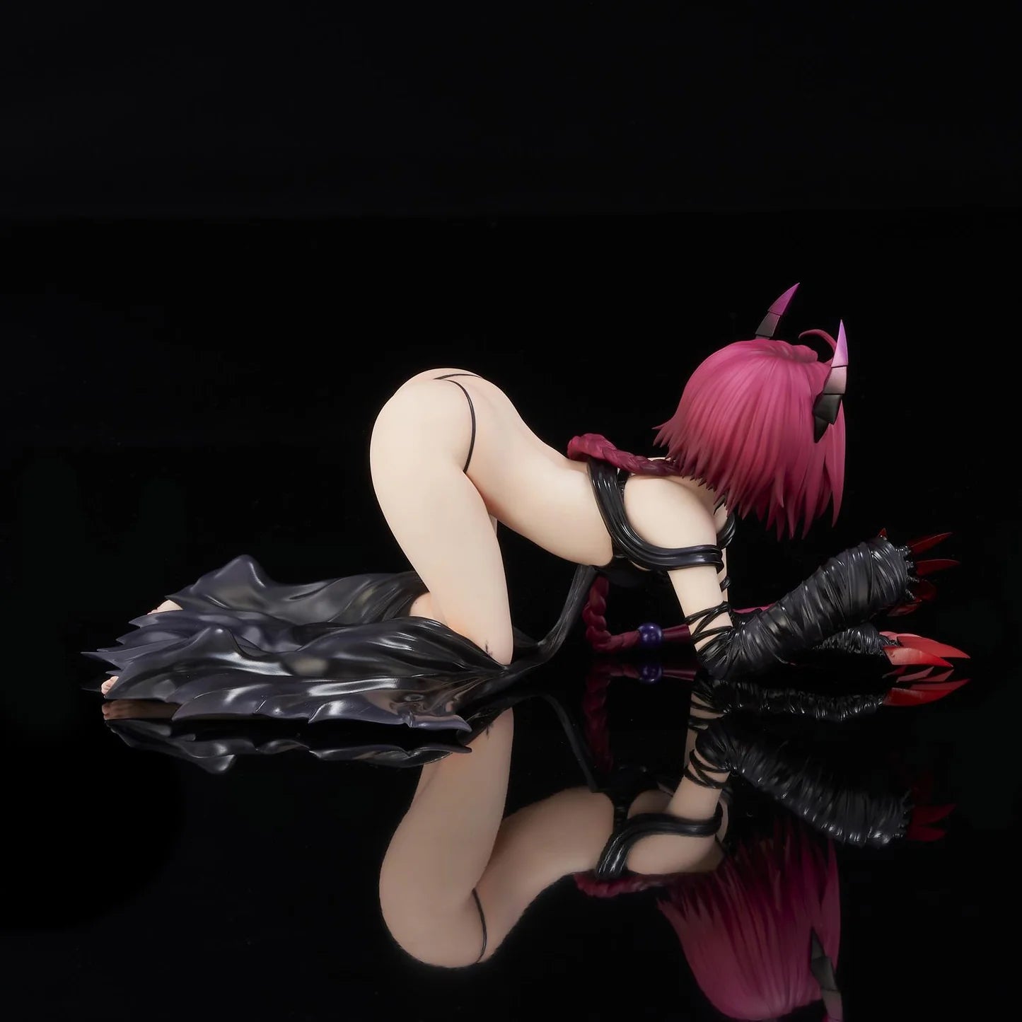 To Love-Ru Darkness Mea Kurosaki: Darkness Ver. Renewal Package Edition 1/6 Scale Figure