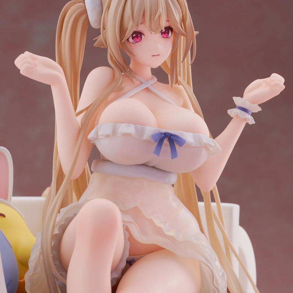 Azur Lane Anchorage: Private Quarters Ver. 1/7 Scale Figure