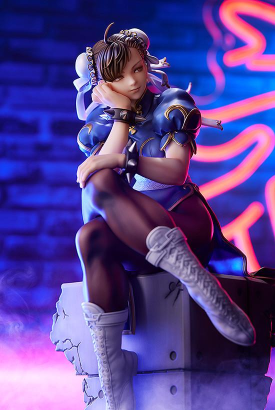 Street Fighter Chun-Li 1/6 Scale Figure (Re-run)
