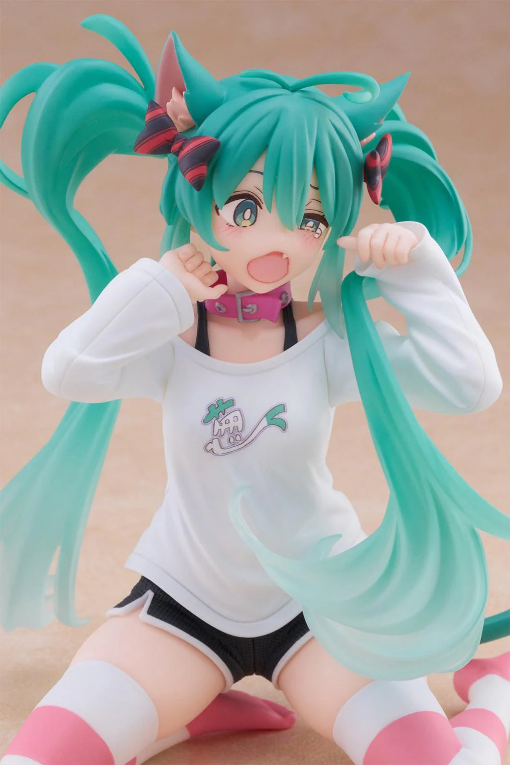 Hatsune Miku: Cat Ear T-Shirt Ver. Desktop Cute Figure