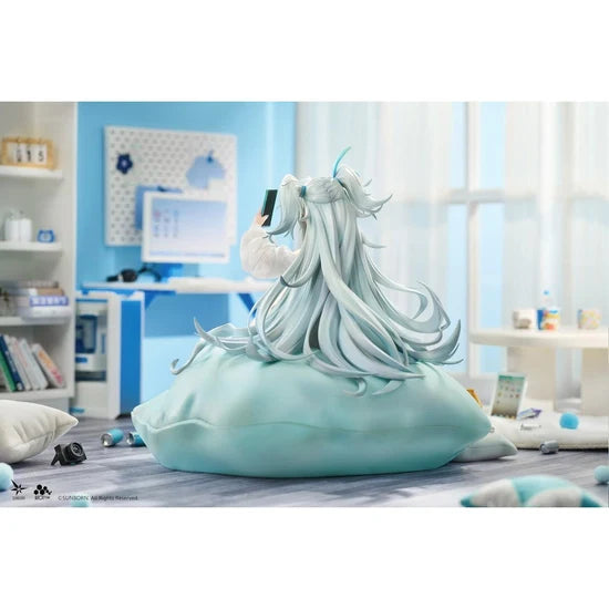 Girls' Frontline 2: Exilium Florence Marvellous Herb Cake Ver. 1/7 Scale Figure