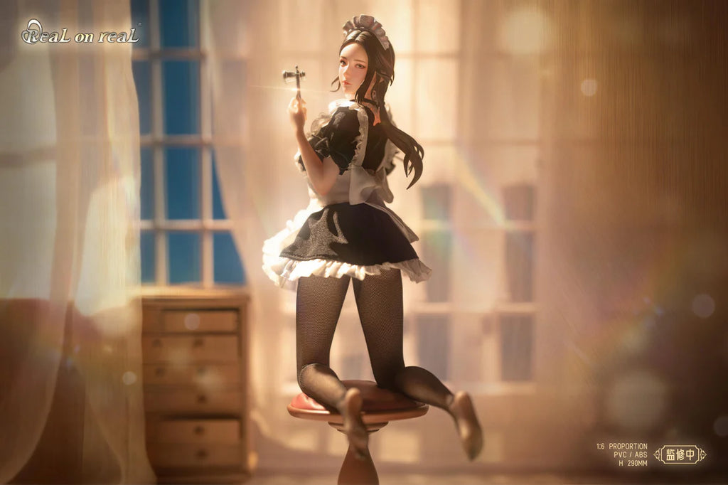Real on Real Eve The Maid 1/6 Scale Figure