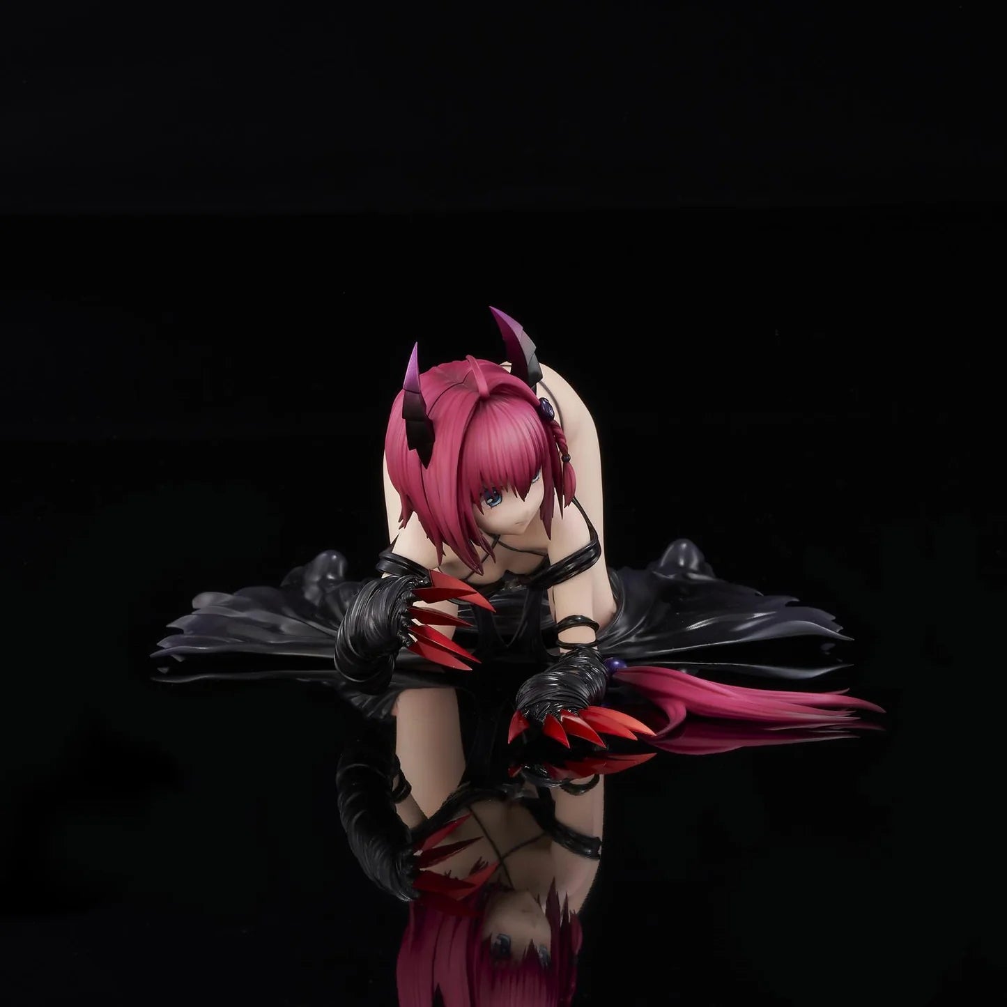 To Love-Ru Darkness Mea Kurosaki: Darkness Ver. Renewal Package Edition 1/6 Scale Figure