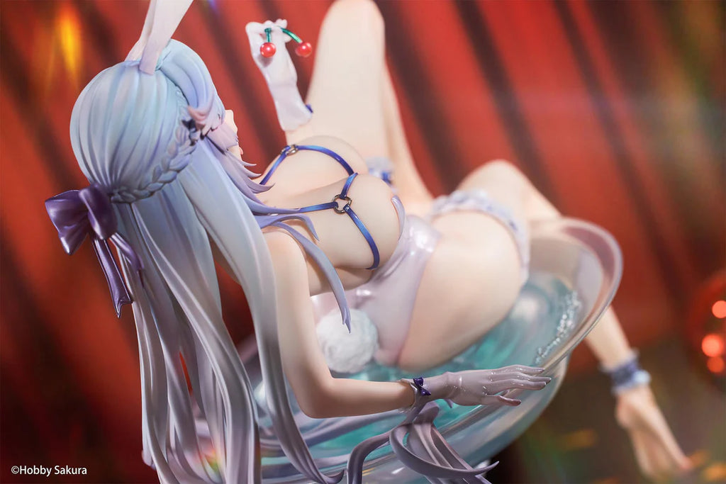 Cocktail Glass Bunny Deluxe Edition 1/6 Scale Figure