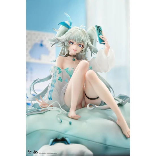 Girls' Frontline 2: Exilium Florence Marvellous Herb Cake Ver. 1/7 Scale Figure
