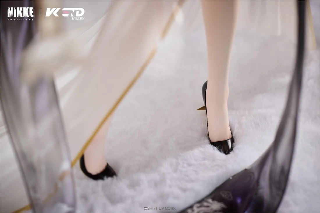 Goddess of Victory: Nikke Crown: Glorious Flower Ver. 1/4 Scale Figure