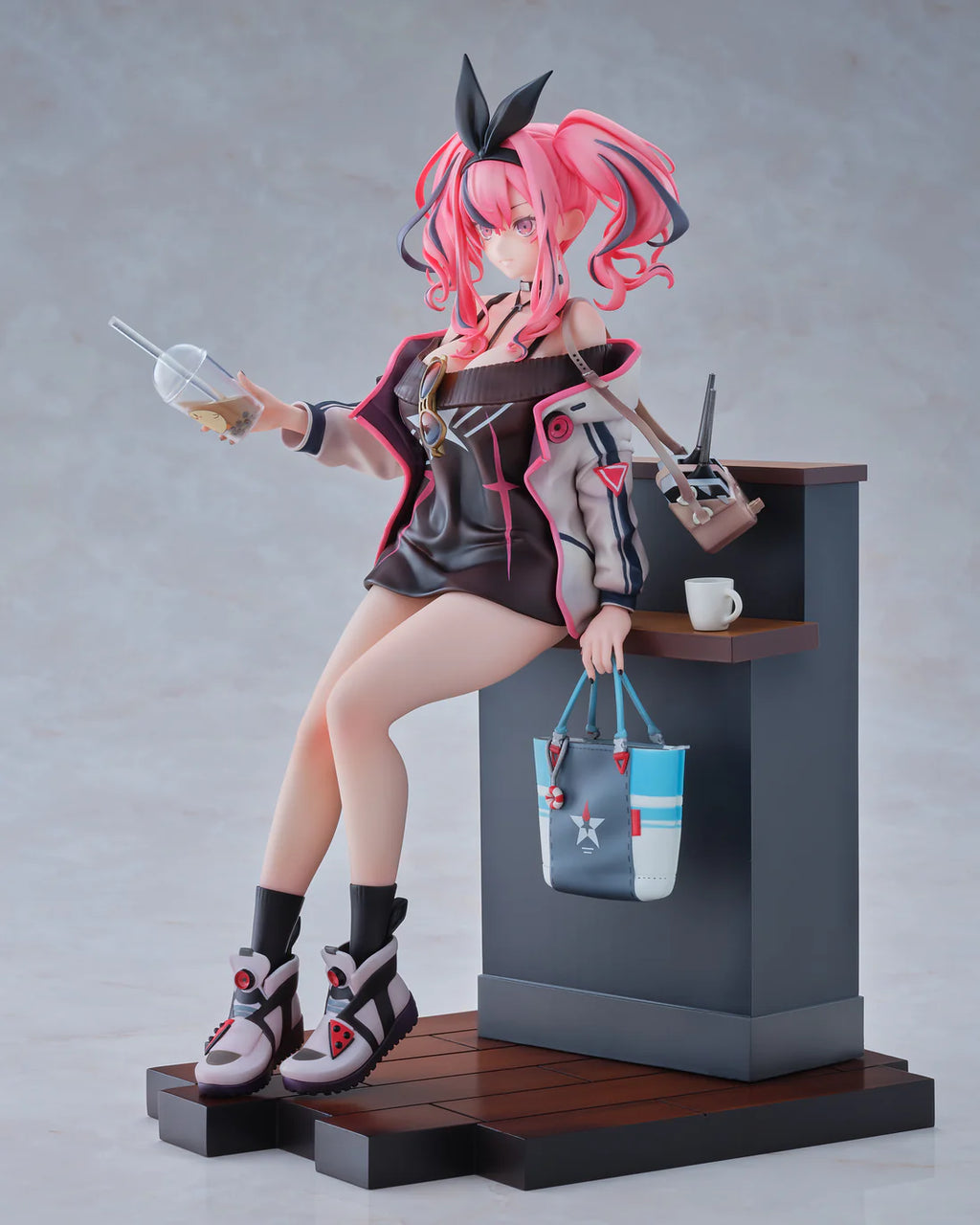 Azur Lane Bremerton: Day-Off Date Ver. 1/6 Scale Figure