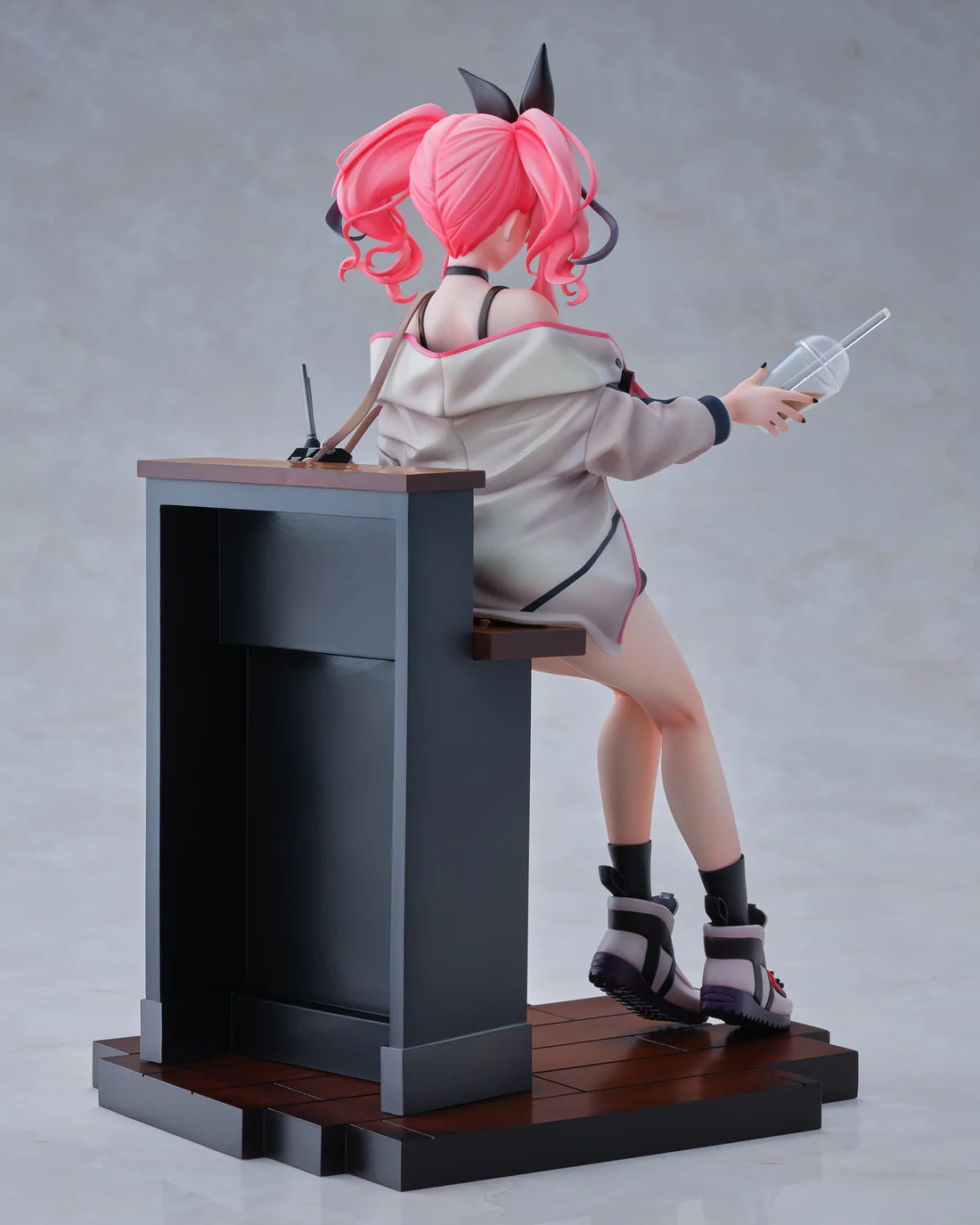 Azur Lane Bremerton: Day-Off Date Ver. 1/6 Scale Figure