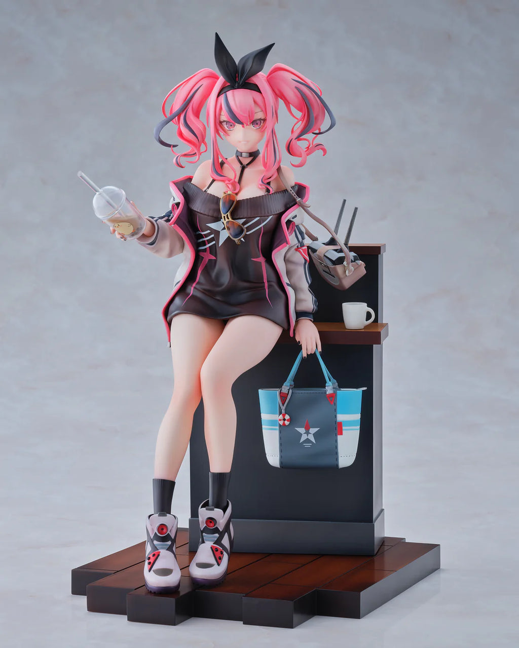Azur Lane Bremerton: Day-Off Date Ver. 1/6 Scale Figure